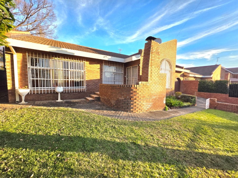3 Bedroom Property for Sale in Eureka Free State